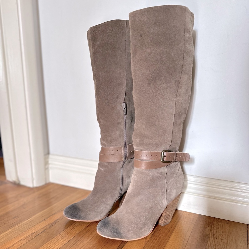 Corso Como Women's Aspire Boots. Taupe Brushed Leather - Size 7.